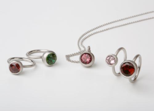 Verschieden farbige Turmaline, Ringe & Anhänger